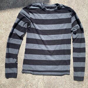 [SOLD ON DEPOP] grey and black striped long sleeve